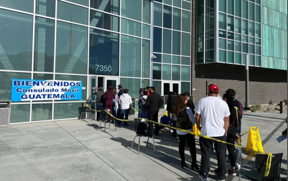 Connacionales son atendidos en jornadas de Consulados Móviles en Estados Unidos