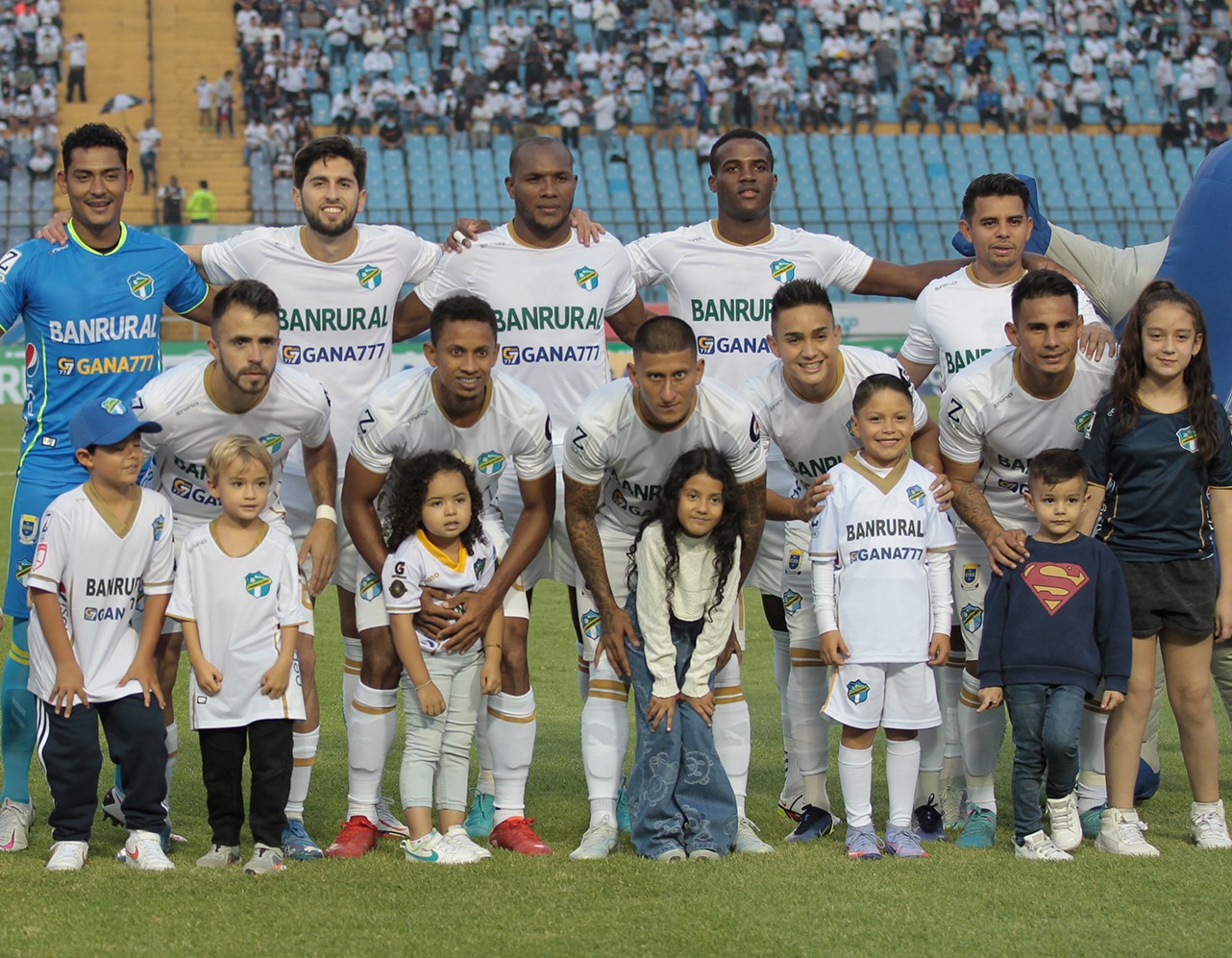 Comunicaciones conmemora siete años del hexacampeonato previo a la final
