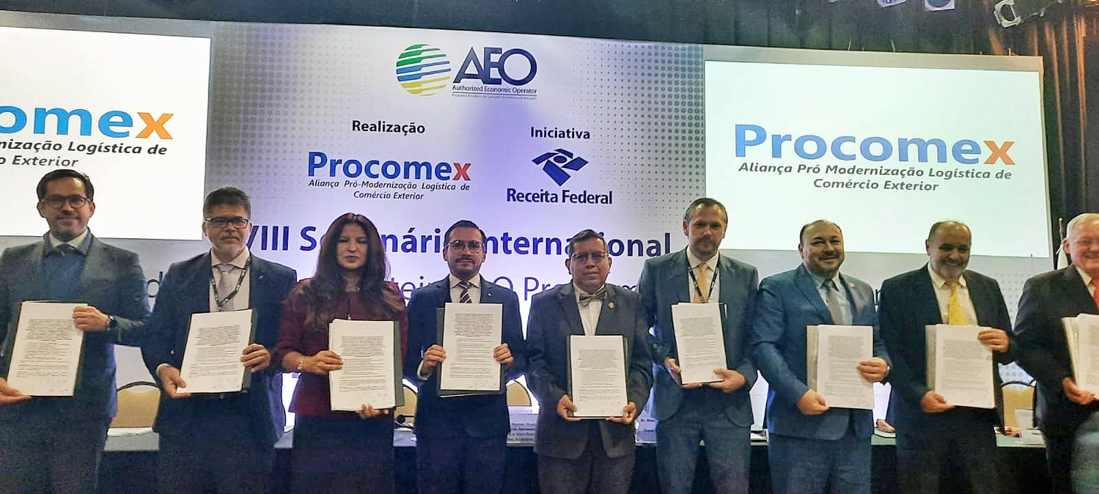 Guatemala firma arreglo para fortalecer el comercio legítimo, aduanero y tributario de la región