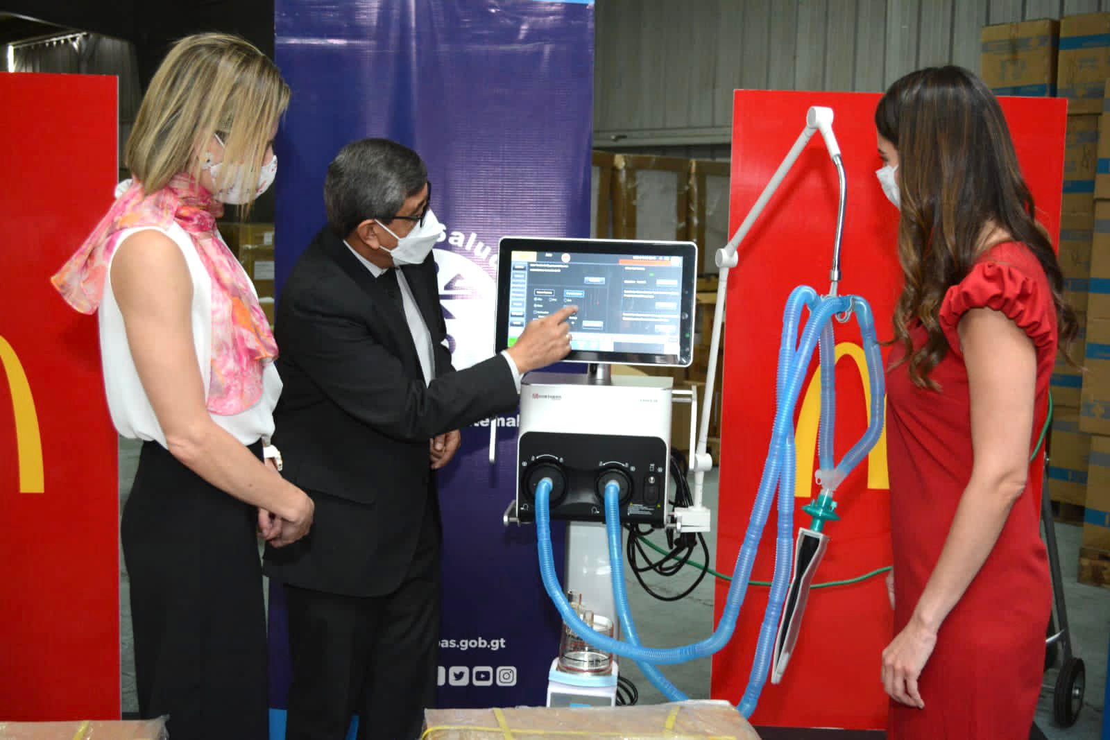 Ministerio de Salud recibe donación de equipo médico