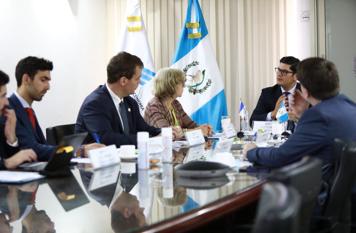 Guatemala y Francia buscan fortalecer relación comercial