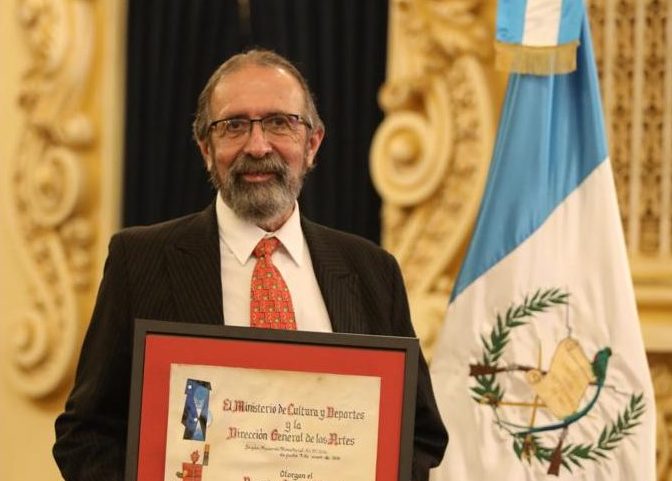 Manuel de Jesús González Bolaños y Juan José Rodríguez de Paz reciben Premio Carlos Mérida
