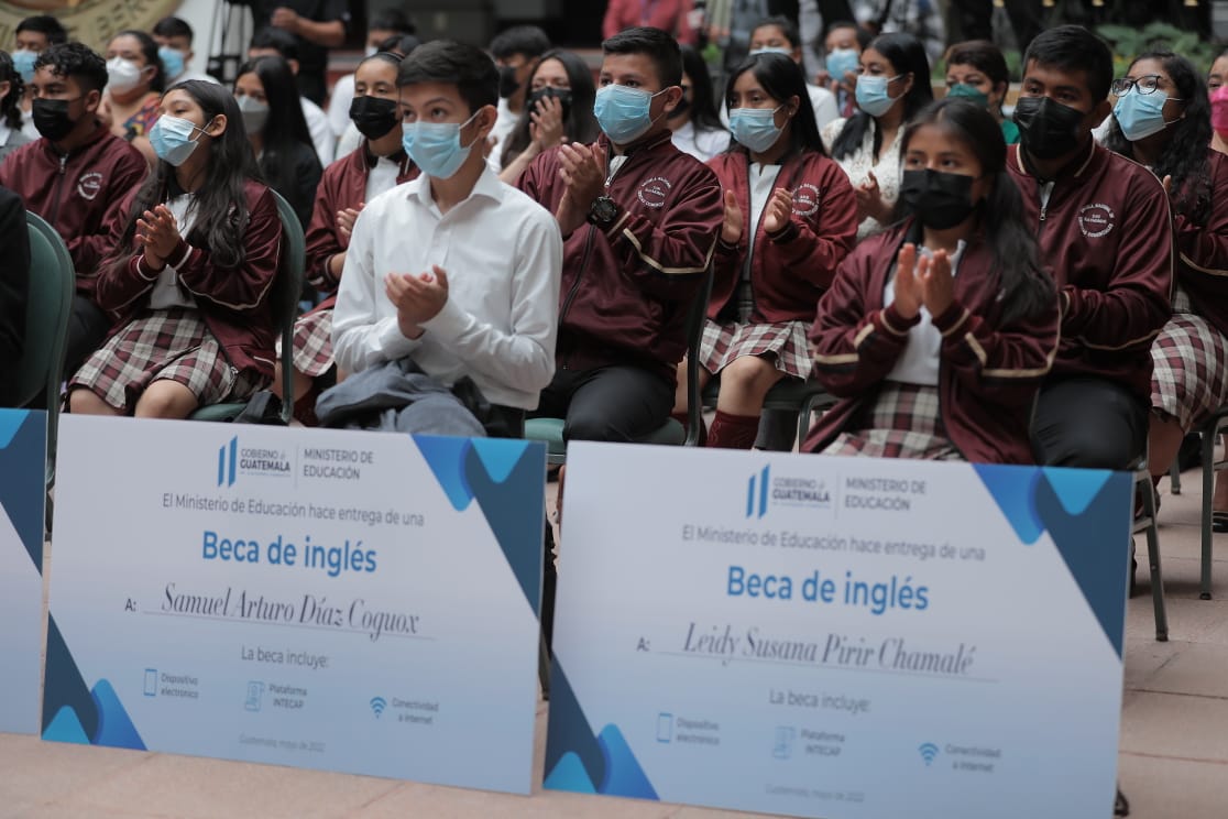 Más de 25 mil estudiantes guatemaltecos han sido beneficiados con el Programa de Becas de Inglés