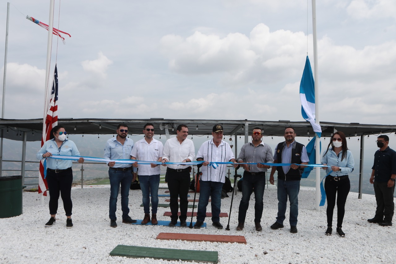 Presidente inaugura campeonato internacional de parapente