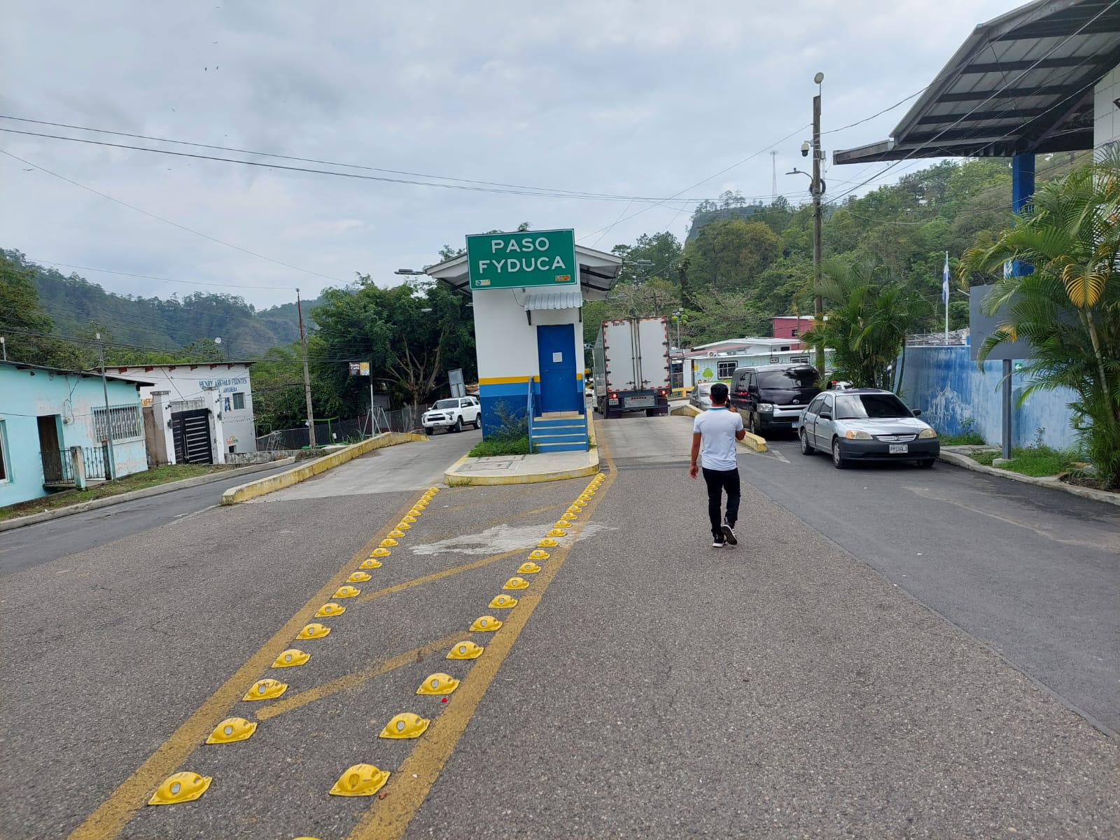 Puesto fronterizo de Agua Caliente funciona con normalidad.