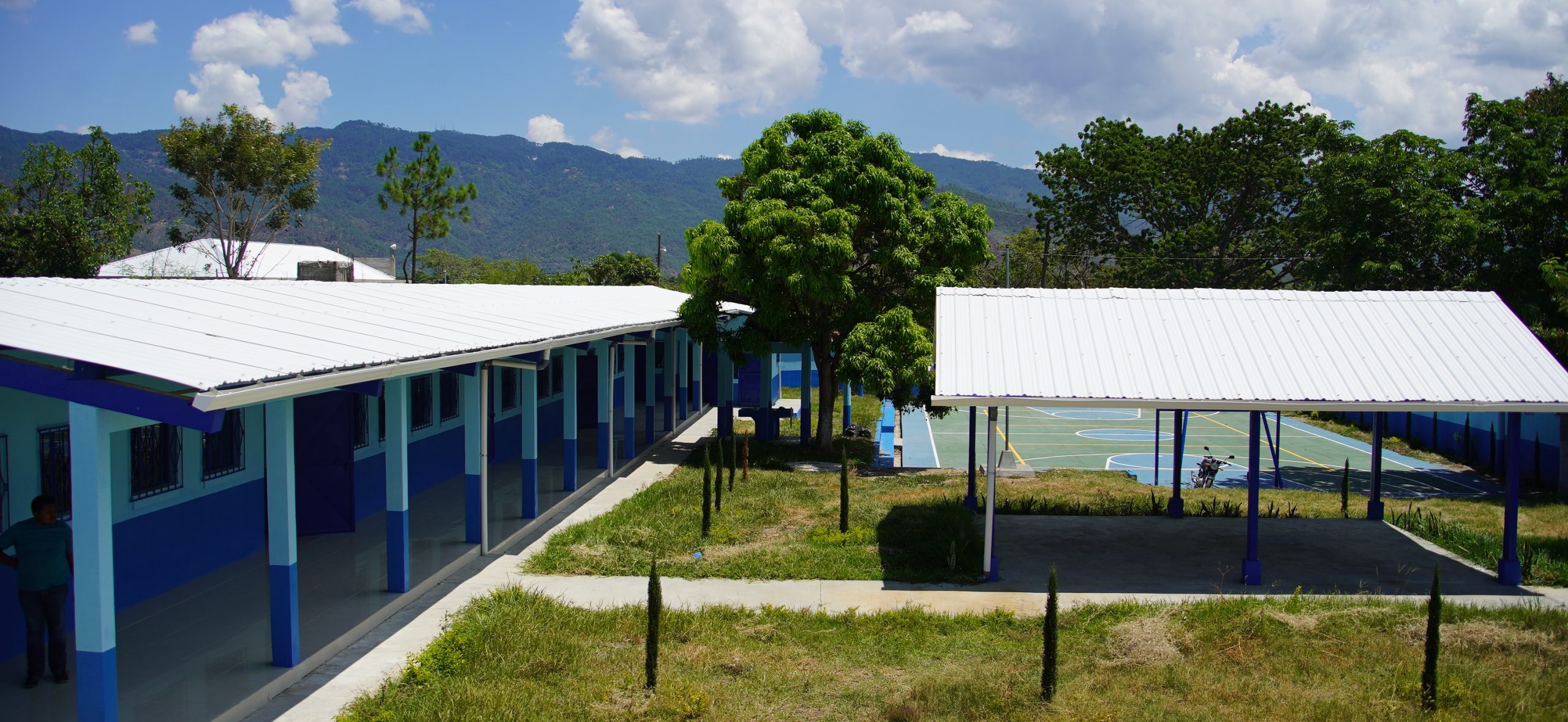Remozamiento de escuela favorece a estudiantes y maestros de Tierra Blanca Sebol