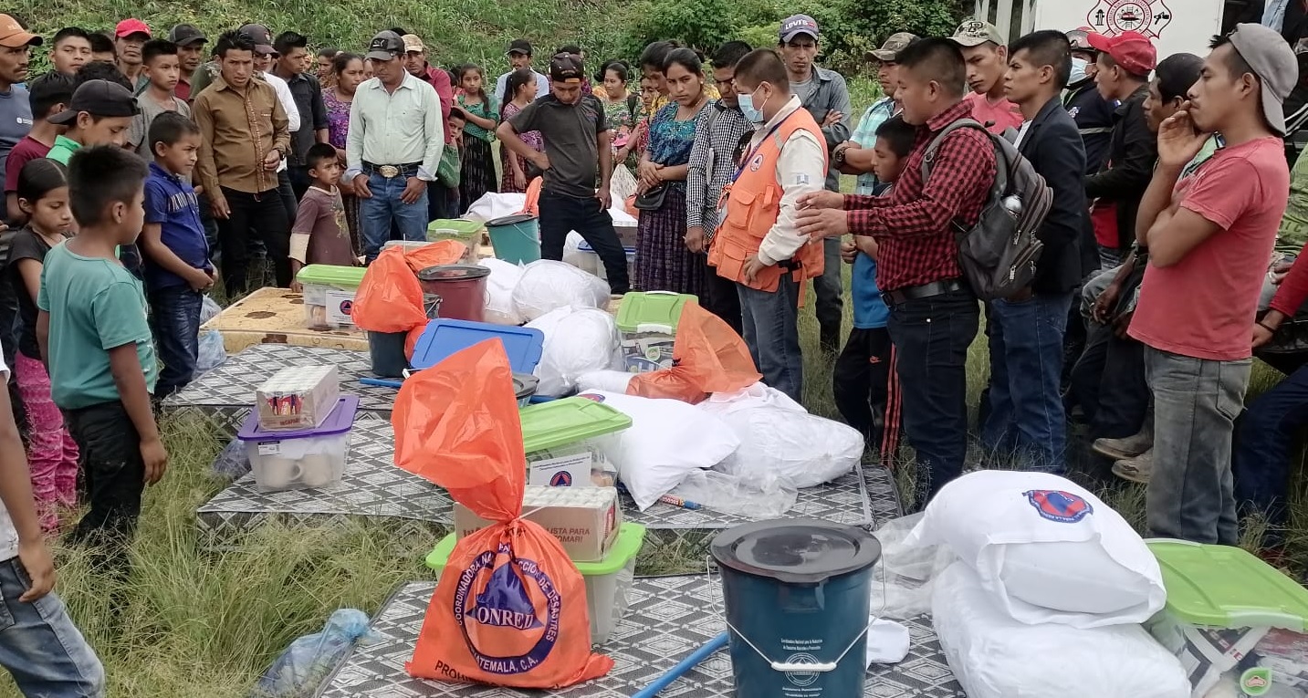 Conred lleva asistencia humanitaria a comunidad de Tucurú
