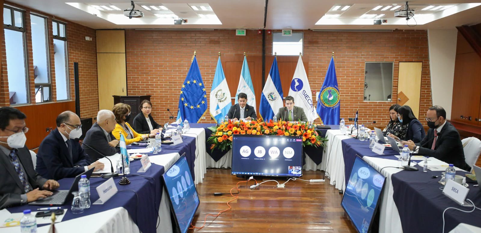 Efectúan reunión de seguimiento de la unión aduanera entre Guatemala, El Salvador y Honduras
