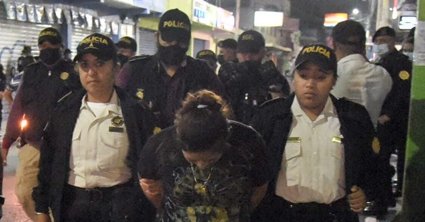 PNC efectúa operativo en discotecas de Jalapa