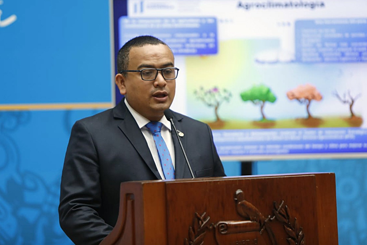 Presentan perspectivas agroclimáticas ante época de lluvia