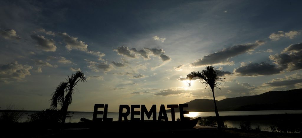 El Remate: atractivo turístico bañado de paisajes