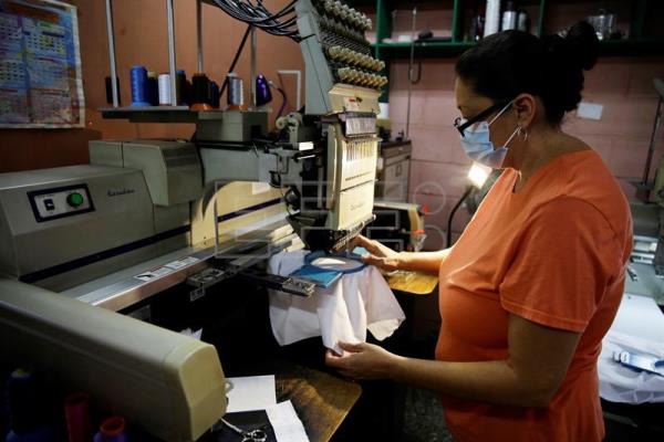 Empresas de Nueva York tendrán que incluir salarios en sus ofertas de empleo