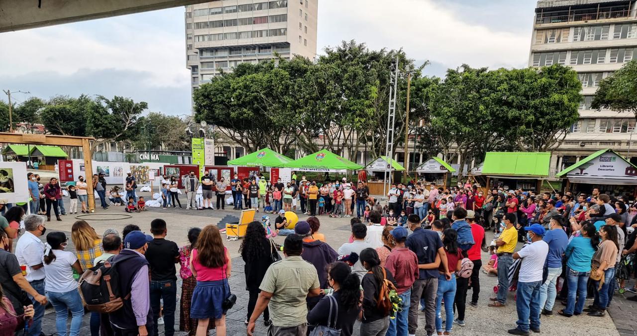 Diversos atractivos esperan a visitantes en Festival Cultural Paseo de la Sexta