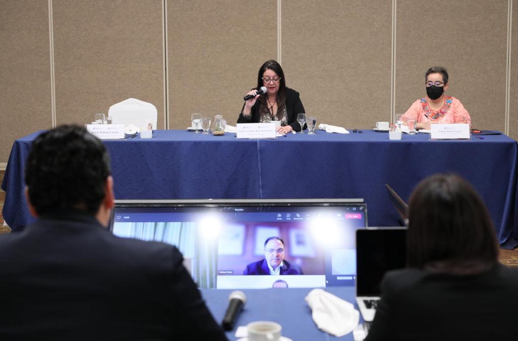 Analizan la propuesta del programa Educa Emprende