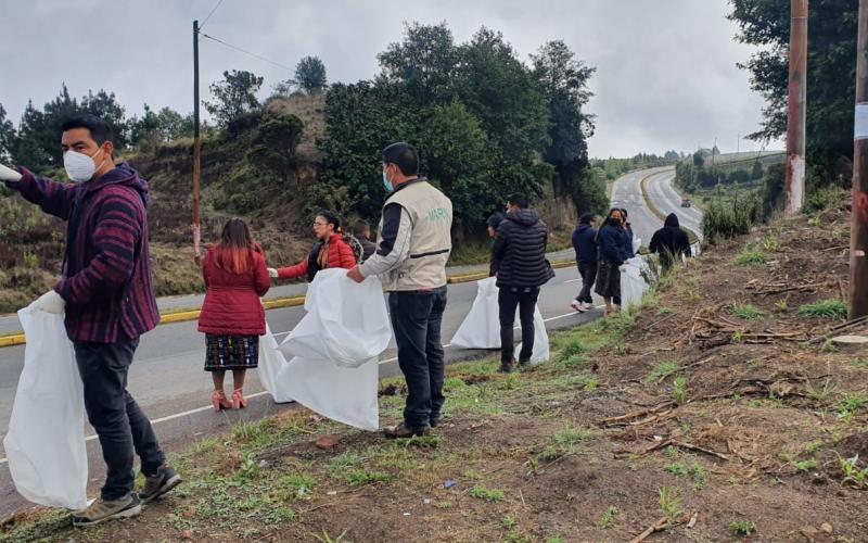 Ambiente promueve jornada de limpieza en Santa Catarina Ixtahuacán