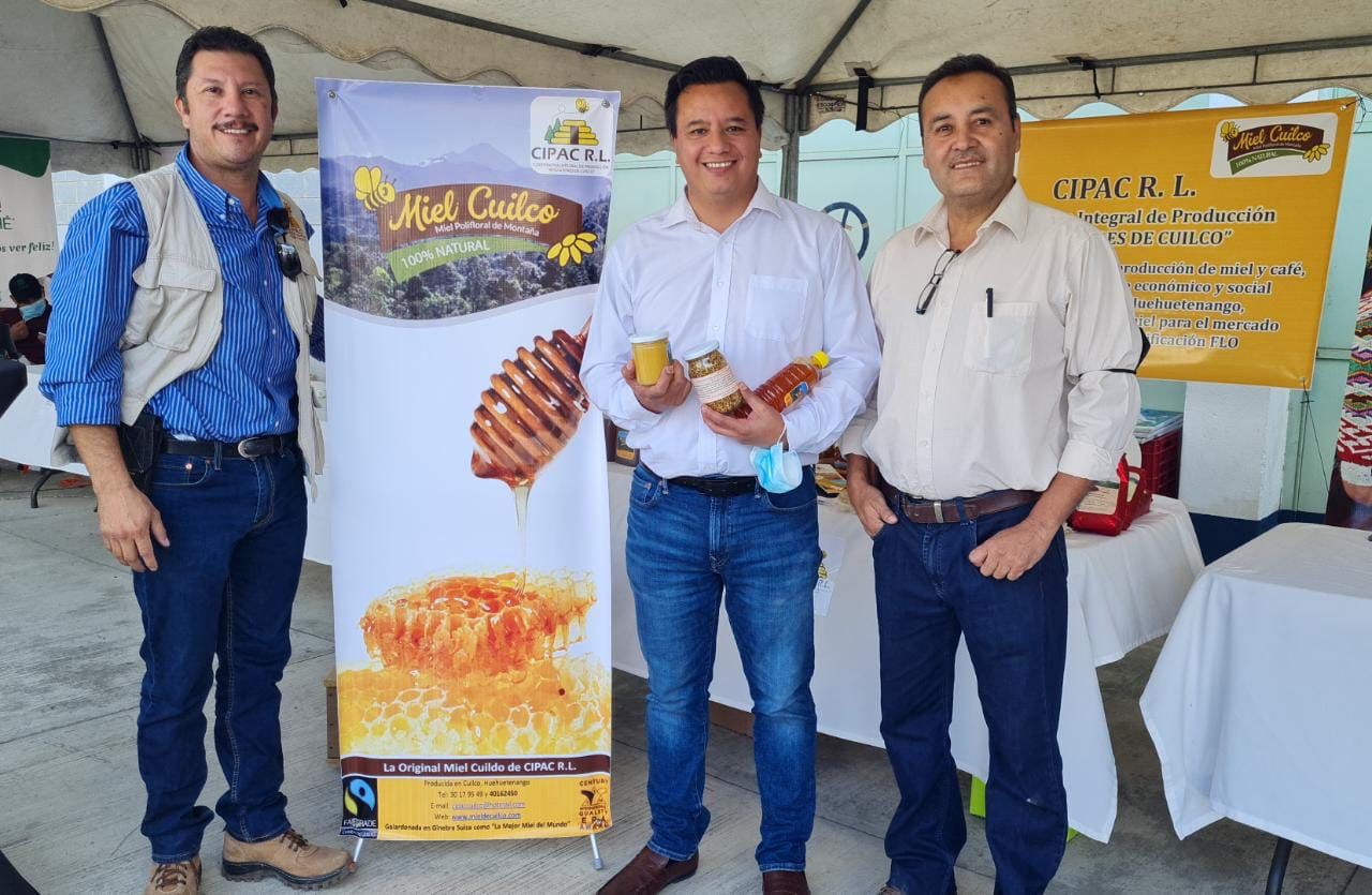 Red que promueve desarrollo de productores huehuetecos cumple 10 años