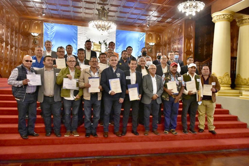 Alcaldes de Jutiapa, en el Palacio Nacional de la Cultura