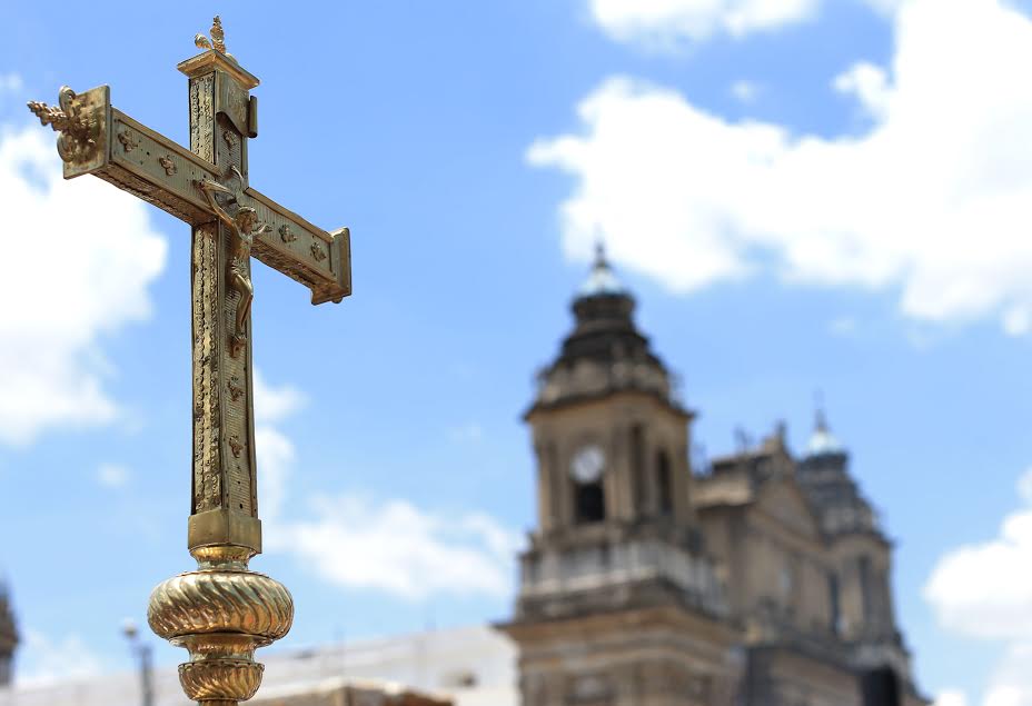 Celebran la tradicional fiesta de Corpus Christi