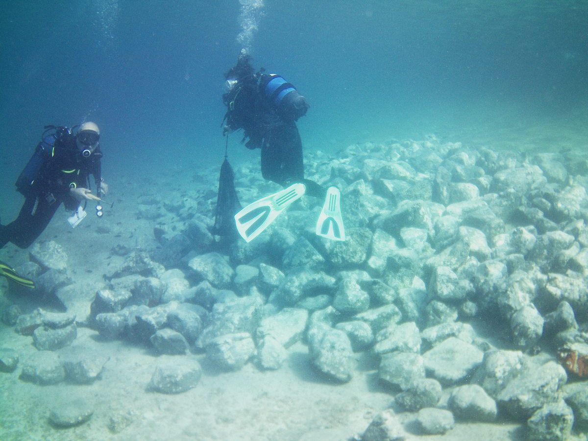 Descubren asentamiento de hace más de 8 mil años en el mar Egeo