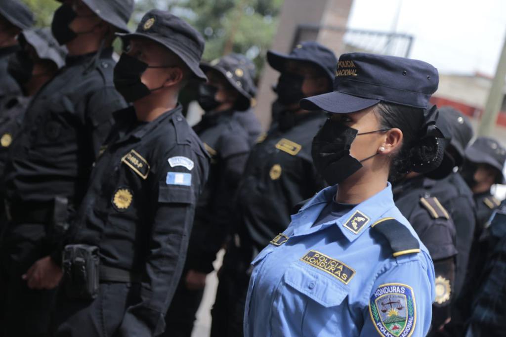 Inauguran curso sobre navegación terrestre y manejo de GPS para agentes policiales