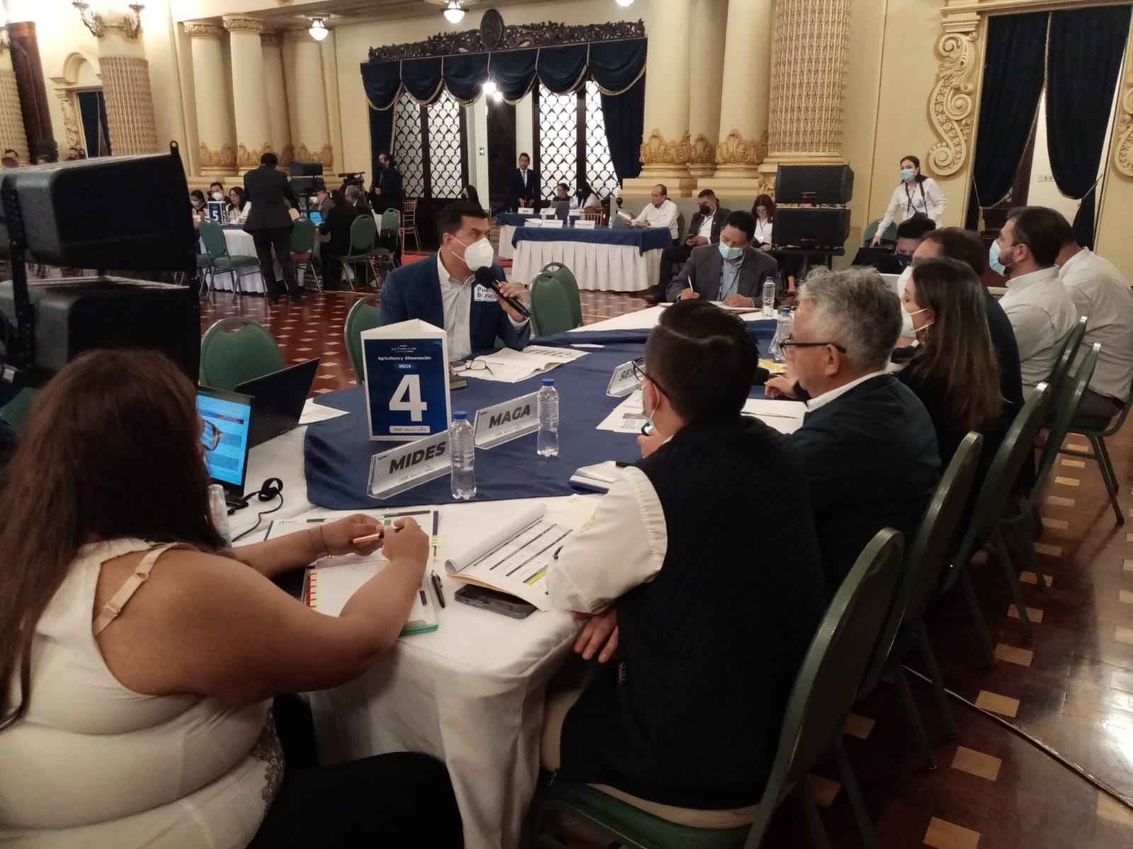 Alcaldes de Izabal dan seguimiento a compromisos presidenciales