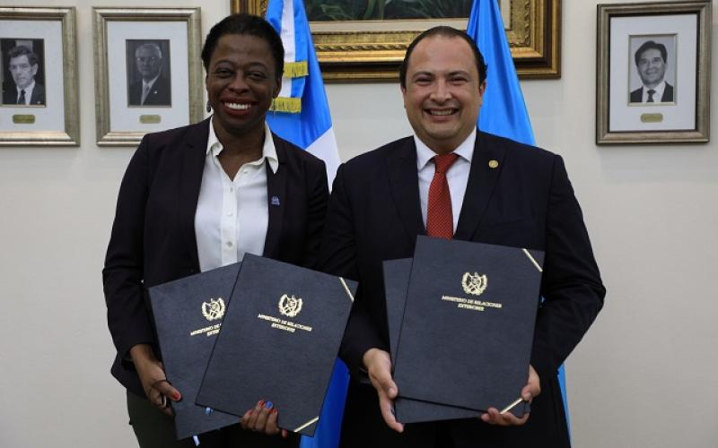 Minex y ACNUR firman carta de entendimiento
