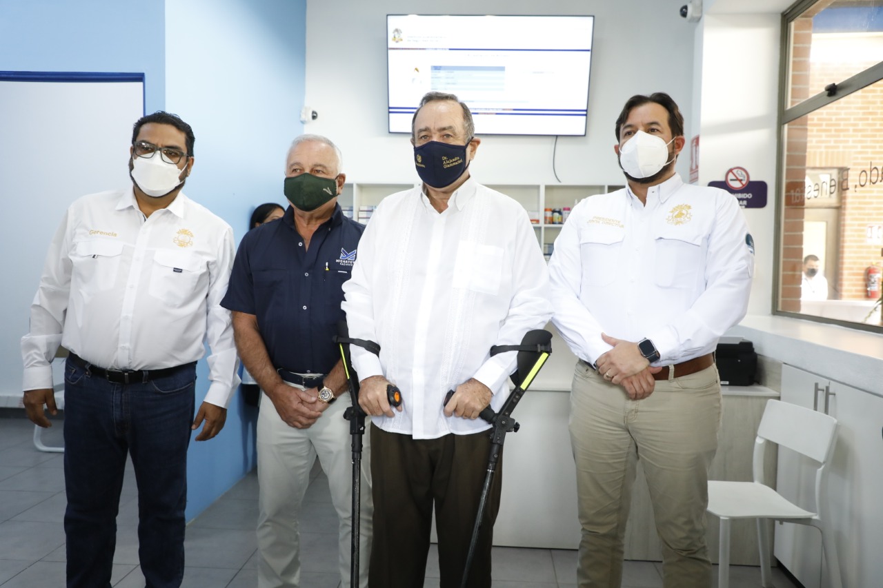 Inauguran clínica de atención corporativa en Palín, Escuintla