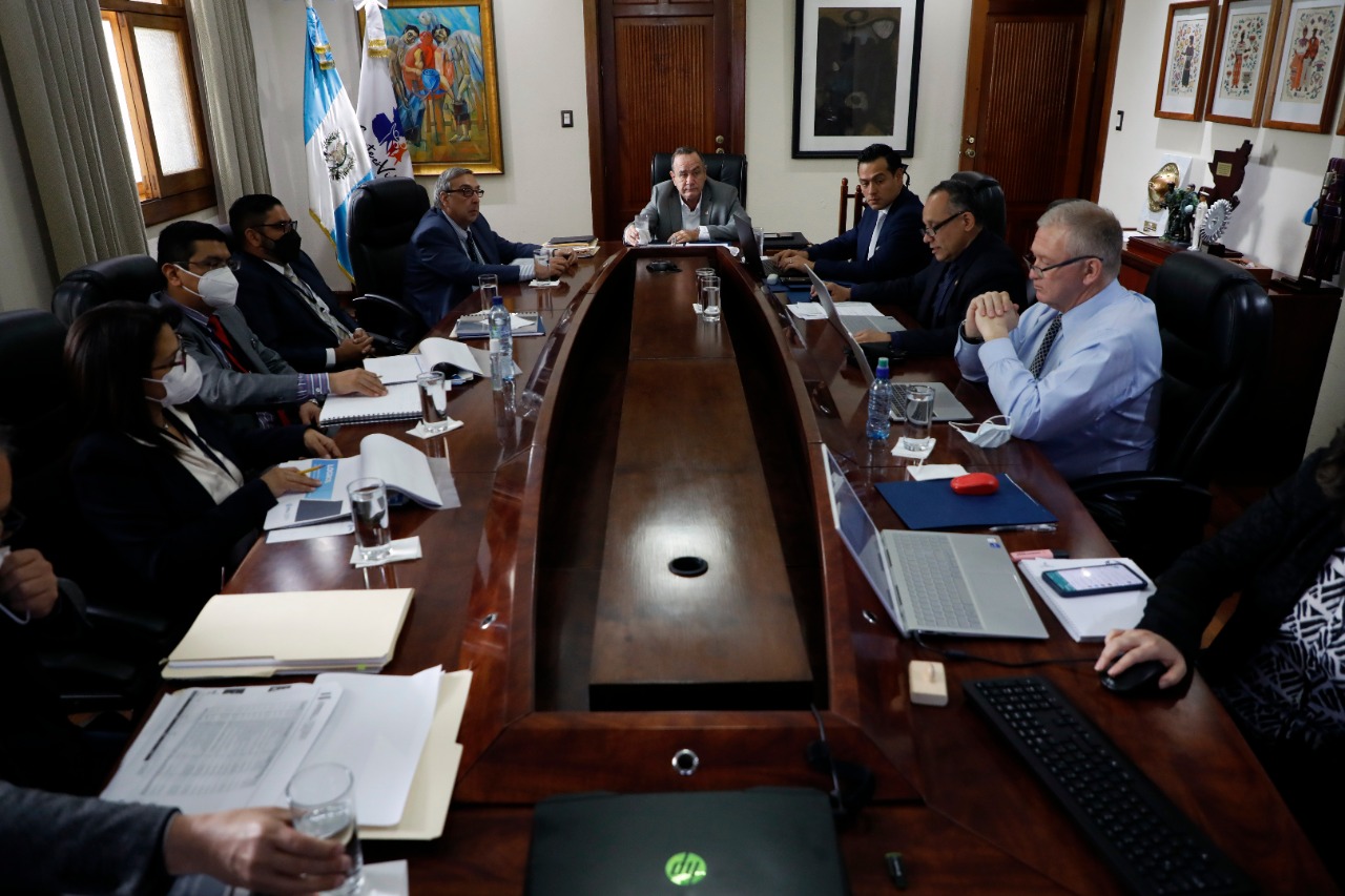 Reunión de seguimiento a proyectos ministeriales por parte del presidente Alejandro Giammatei