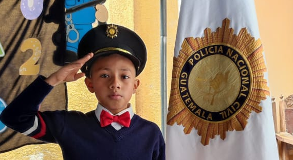 PNC elige a Niño Comisario de Sacatepéquez