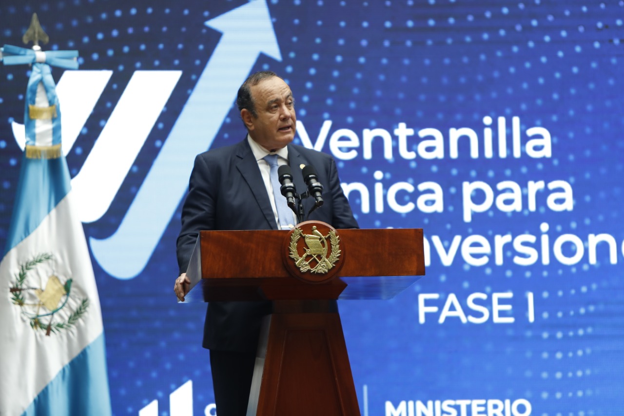 Presidente Giammattei participa en el lanzamiento de la Ventanilla Única para las Inversiones