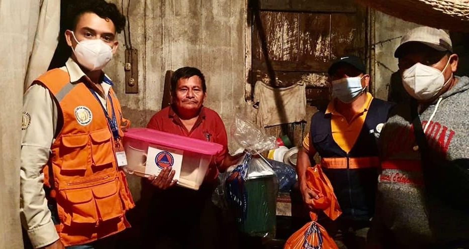 Conred asiste a familias afectadas por las lluvias en Escuintla