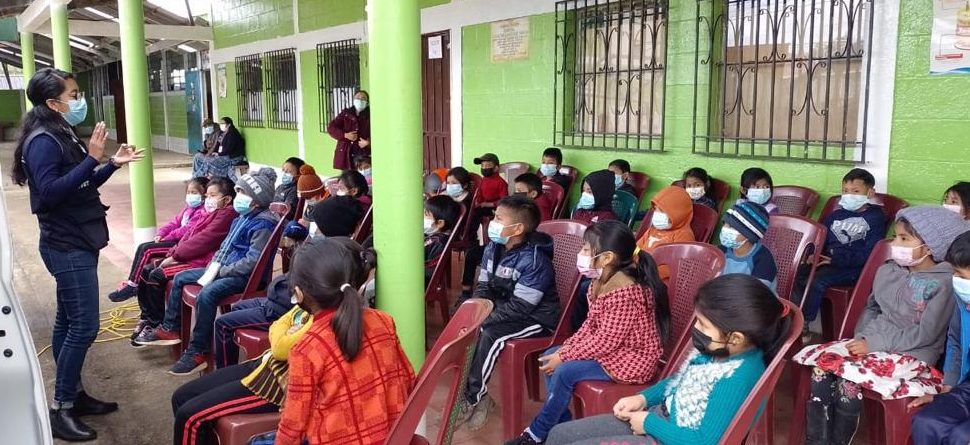 SVET promueve prevención de la violencia sexual en Momostenango