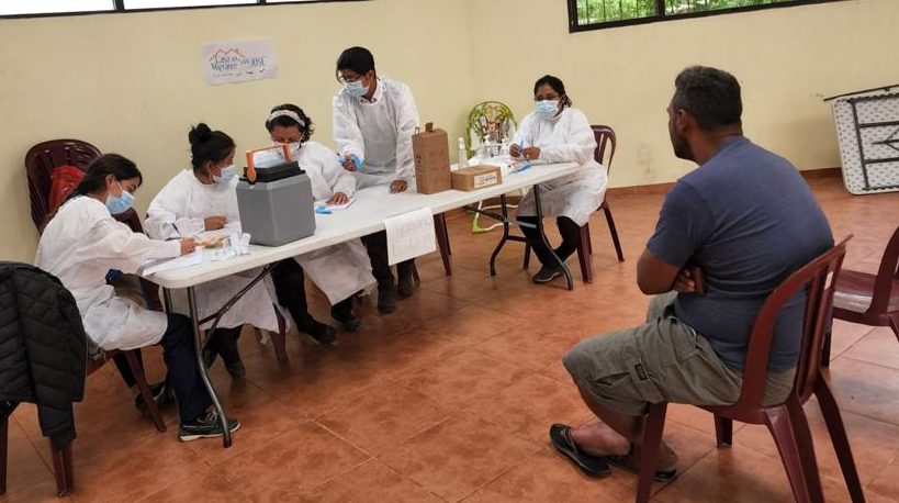 Ministerio de Salud acerca servicios a población chiquimulteca afectada por las lluvias