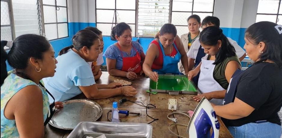 Autoridades apoyan a mujeres emprendedoras de San Felipe, Retalhuleu