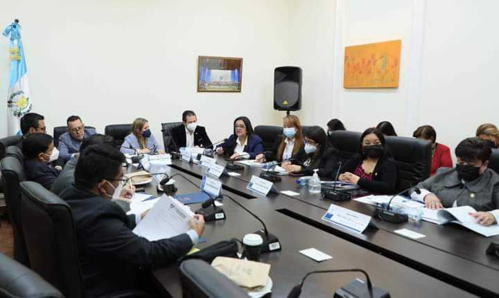 Más de 13 mil 460 estudiantes han sido beneficiados con el Programa Becas de Inglés