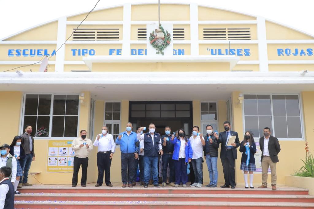 Entregan trabajos de remozamiento de Escuela Tipo Federación Dr. Ulises Rojas Benfell