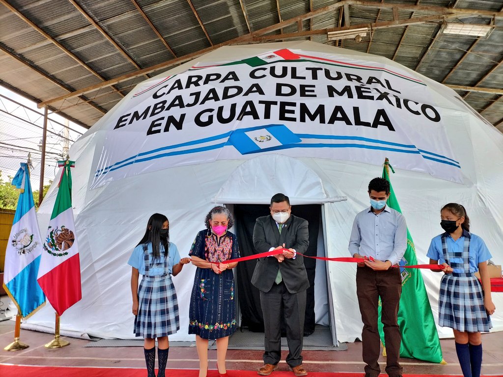 Carpa Cultural de la Embajada de México llega a Chimaltenango