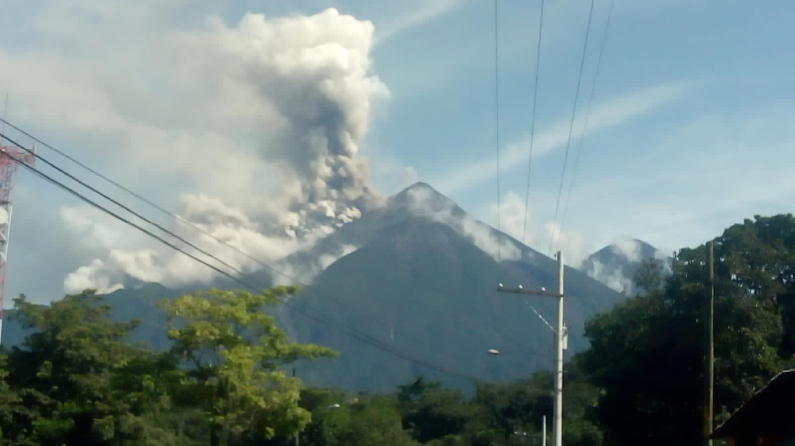 Volcán de Fuego: Insivumeh emite recomendaciones por incremento de actividad