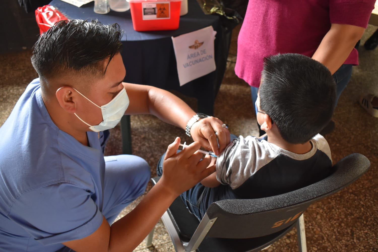 Promueven la inmunización de niños contra el COVID-19