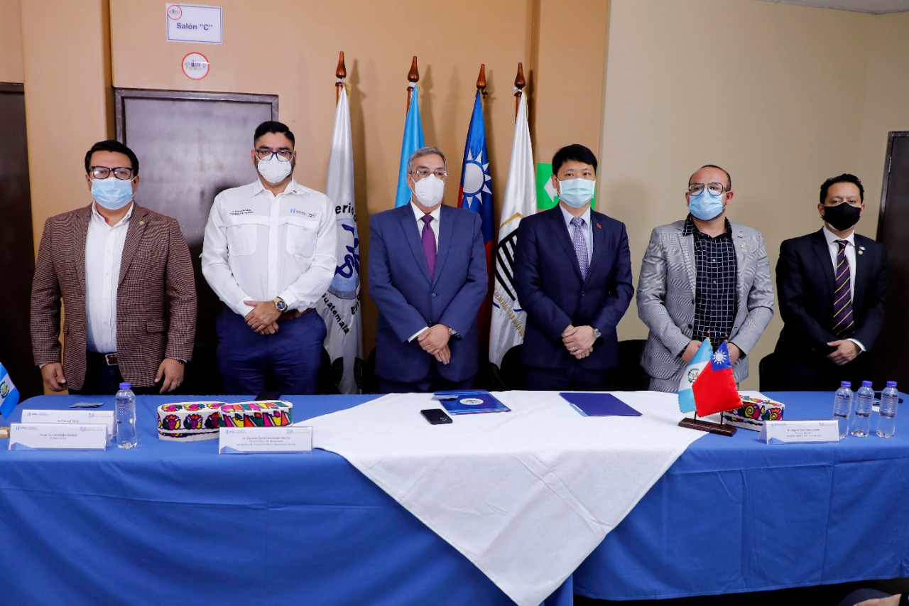 Impulsan proyectos para fortalecer áreas de atención en el San Juan de Dios