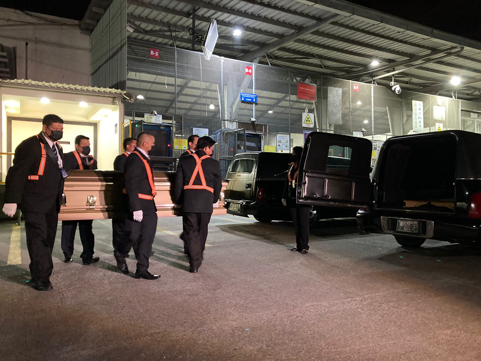 Los restos de las dos guatemaltecos fueron trasladados a Nahualá, Sololá.