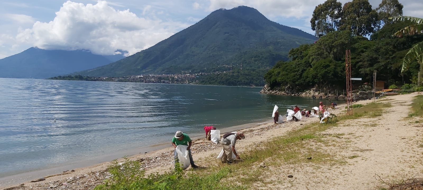 Sololá fomenta el cuidado del ambiente con jornadas de limpieza