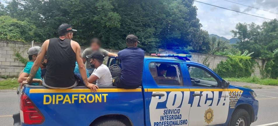 Asisten a 31 extranjeros que se encontraban de manera irregular en el país