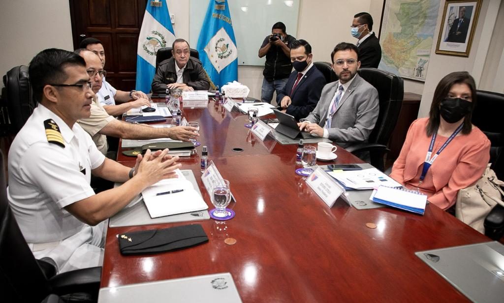 Mandatario conoce avances de proyectos ministeriales para el 2022