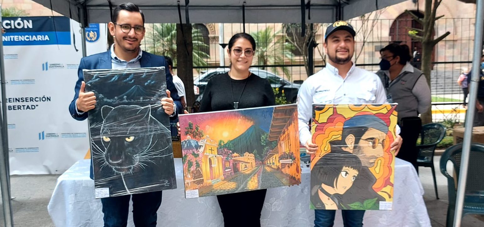 bazar contribuye a la reinserción de personas privadas de libertad.