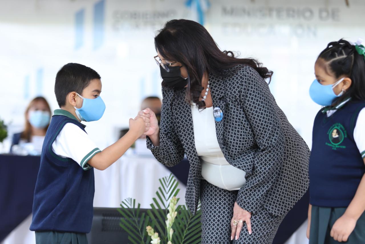 Resaltan labor en el fortalecimiento de la educación en el país