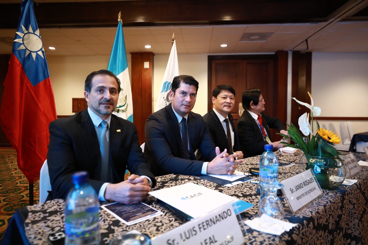 Desarrollan sexta reunión de comités empresarios conjuntos Taiwán–Guatemala