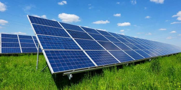 Feria de la Energía para tu Economía promueve uso de energía solar