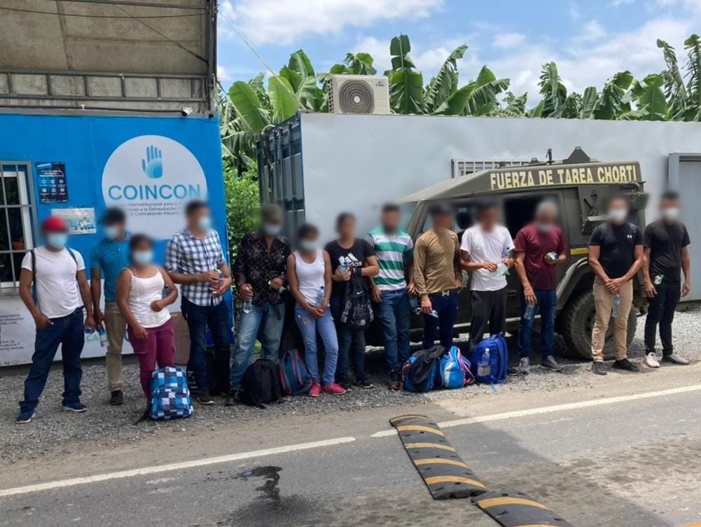 Brindan asistencia a 20 personas extranjeras que ingresaron al territorio de manera irregular