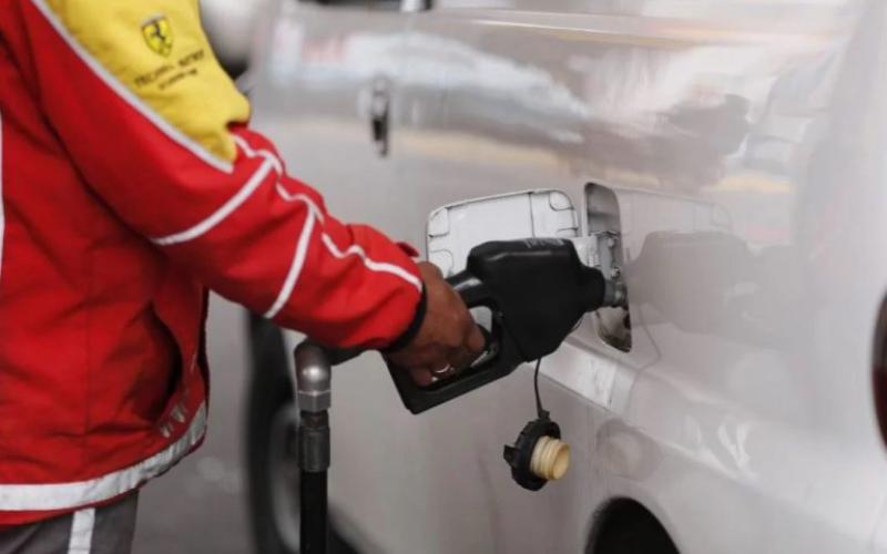 Actualizan precios de referencia de los combustibles